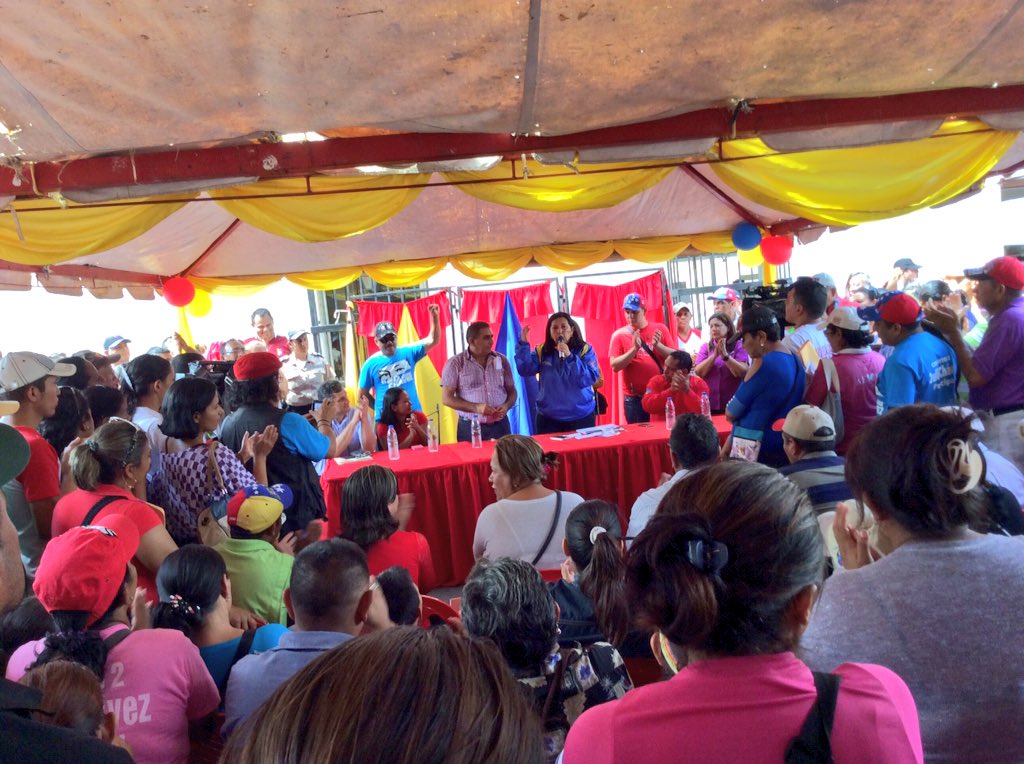 gestionperfecta's tweet photo. Agradecemos el compromiso del pueblo de Urdaneta con esta revolución! Quienes continuamos trabajando en Lara https://t.co/BCU3jlCXSY