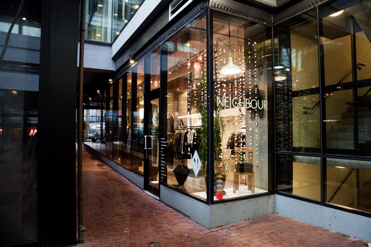 In the Christmas spirit yet?!

In-store hours extended til 8PM for all your gifting needs.

shopneighbour.com