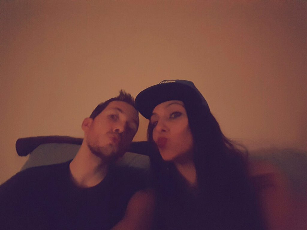 jonathanfaroma1's tweet photo. Y de repente t encuentras alguien con quien disfrutas mas el dia a dia😉 https://t.co/mIomBdgPuC