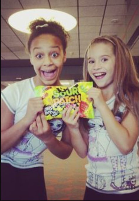 Me and this little weirdo <a href="/madddieeziegler/">Mackenzie❄️</a>