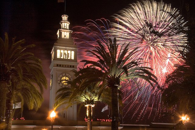 eatersf's tweet photo. Where to celebrate New Year's Eve in San Francisco https://t.co/iXVTuir1WF https://t.co/zq1t1jNSiv