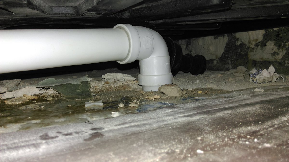 Would just like to thank <a href="/PersimmonHomes/">persimmonhomes</a> for the leaky shower I've discovered after only 9 month in here, clean too