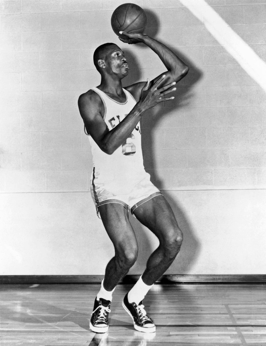 NBAcom's tweet image. On this date in 1956, Bill Russell makes his @NBA debut for @celtics

WATCH: on.nba.com/1V46I3m