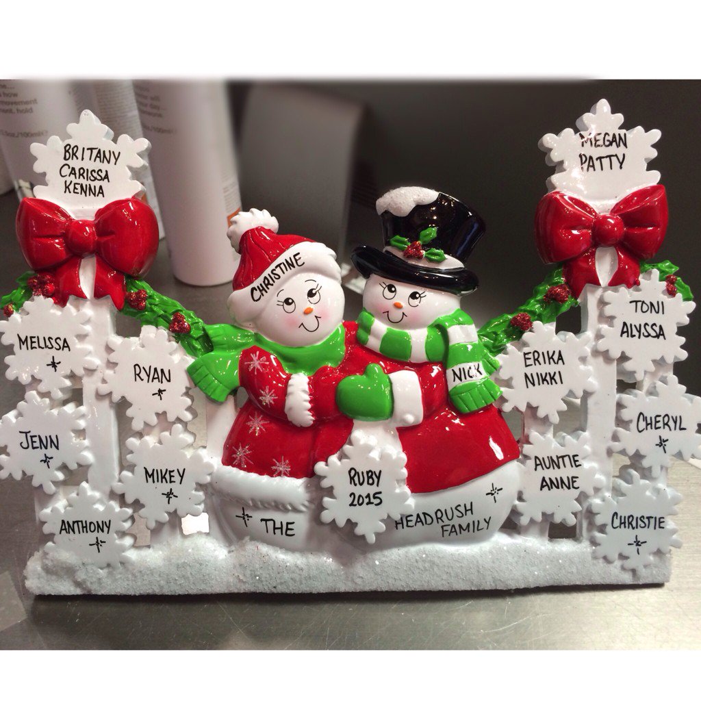 SALONHEADRUSH's tweet photo. It wouldn't be #Christmas without our #annual #Holiday ornament!! #2015 https://t.co/SYkaOs8xiF