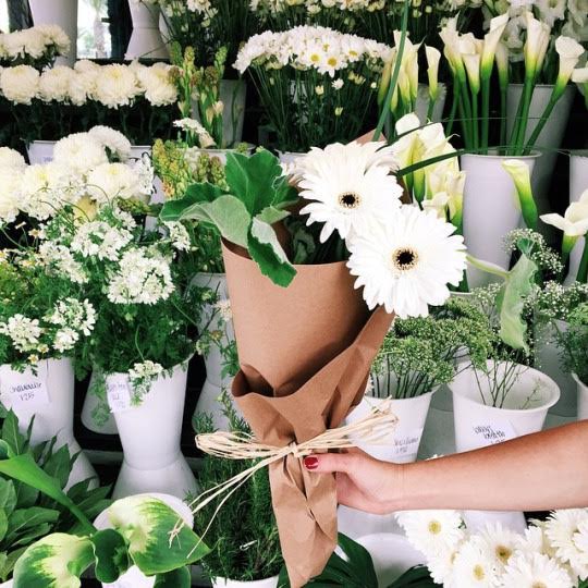 1400HiLine's tweet image. Best way to liven up any new space...fresh flowers.