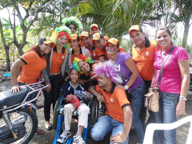 RotaractVT's tweet image. Dona juguetes, dona alegría. Únete a nuestra colecta anual de juguetes para niños especiales #VillaTapia. #Rotaract