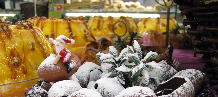 OPortoencanta's tweet photo. Delicias do Natal no Porto... literalmente. Veja aqui: https://t.co/OJQKv47KbP
#natalnoporto #docesdenatal https://t.co/RMYOhTGciv