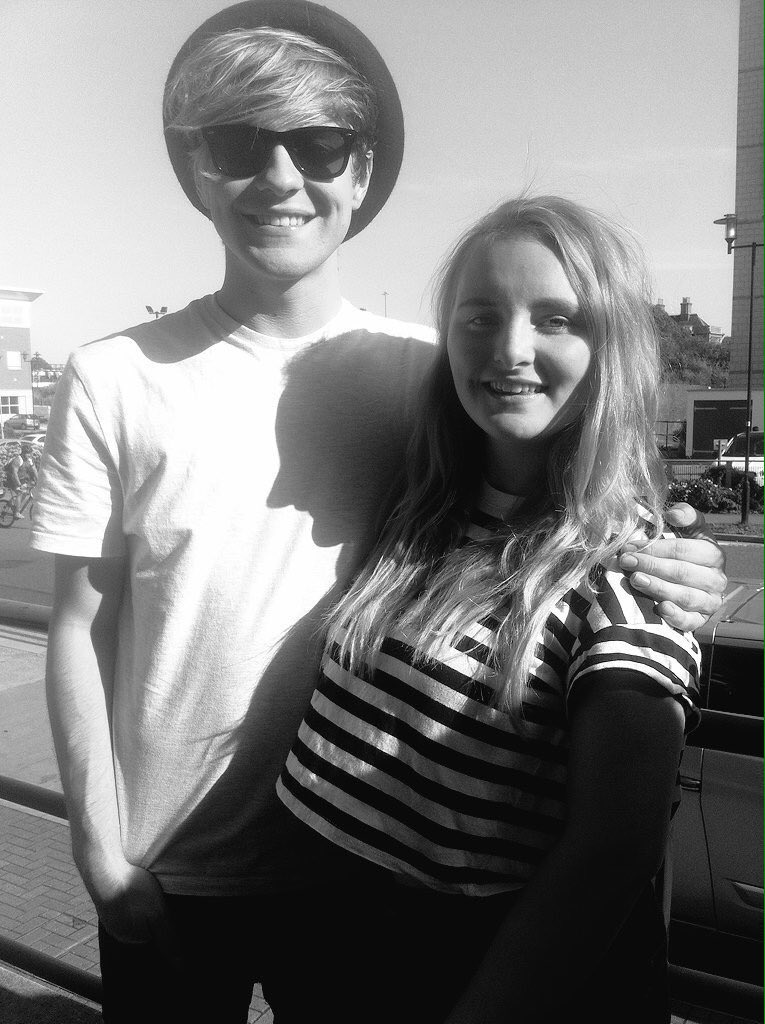 _MikeyBUpdates's tweet photo. Mikey &amp; @_giinaaaa ✨💎 https://t.co/6ArwfNrPXY