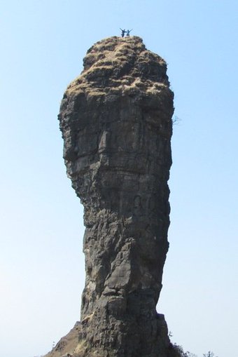 Adventure_Art1's tweet photo. RT @ClimbingBLR The Vajir route in Maharashtra. Looks like an amazing climb https://t.co/okQTQPJLL5 #climbing https://t.co/pcqFPtD06l