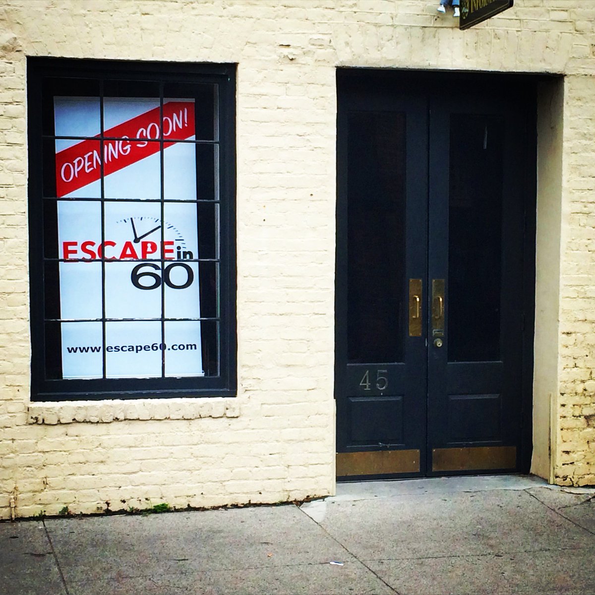 EscapeIn60's tweet photo. #Charleston's #locallyowned #EscapeRoom is opening in early 2016 on Market St! #local #familyowned #escapein60 https://t.co/v3eYCljuwC