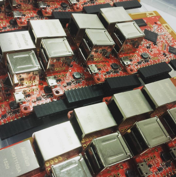 tesselproject's tweet image. #Tessel 2 is headed into production, FCC and CE passed! Message for backers: us7.campaign-archive1.com/?u=f32fc2fe1a1…
