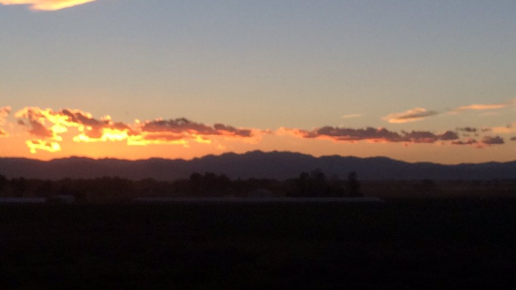 NoColoradopilot's tweet photo. Speechless #colorado #sunset https://t.co/uSrtLyHebA