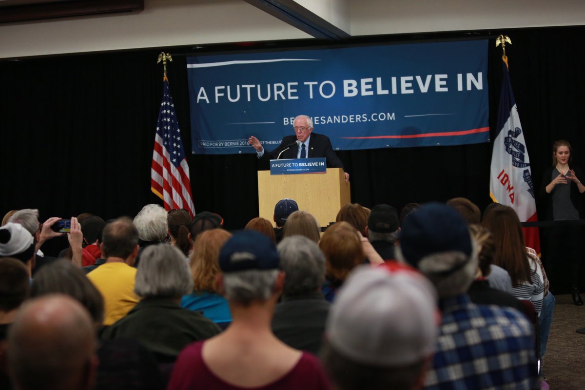 BernieSanders tweet picture
