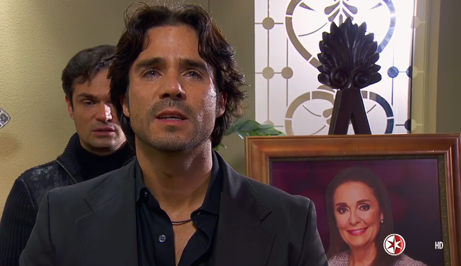 JRU_Bosnia's tweet photo. Viendo @SimpleMariaTv 
Alejandro @JoseRon3 #59 https://t.co/5WYaY63aRB
