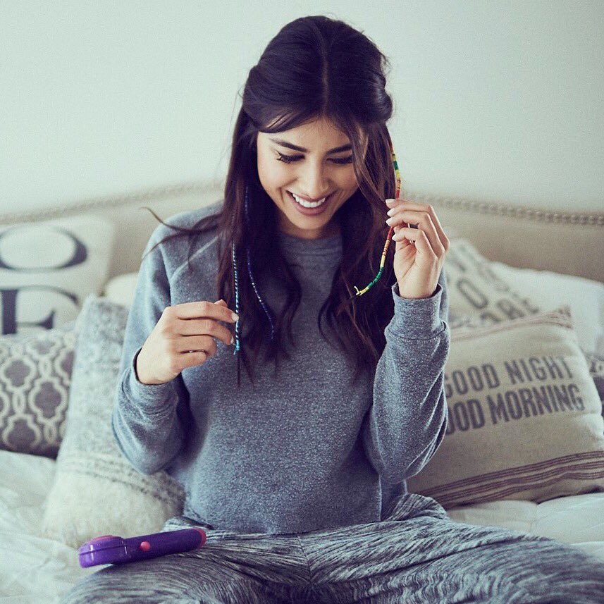 DaniellaMonet tweet picture