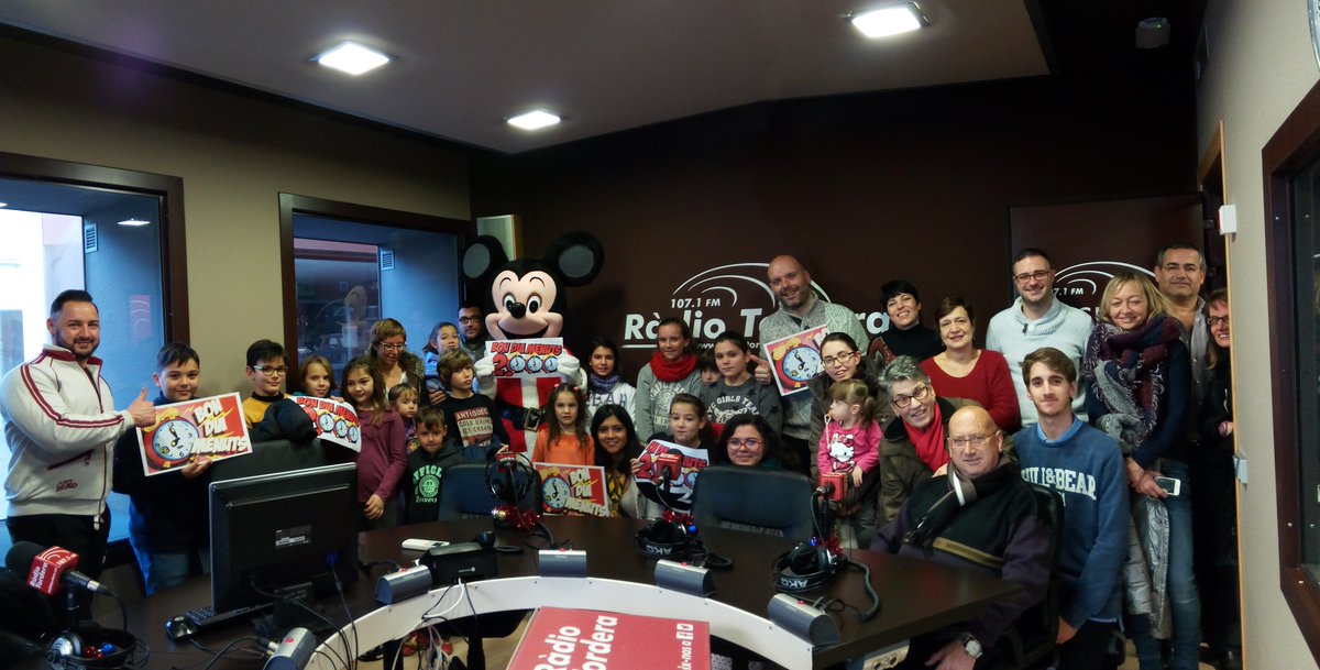 2000 matins despertant #Tordera amb <a href="/bondiamenuts/">BON DIA MENUTS</a> de <a href="/RadioTordera/">Ràdio Tordera</a>. 2000 gràcies! radiotordera.cat/radio/?p=42856