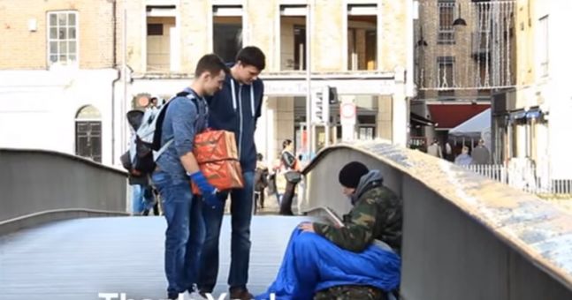 Teenagers surprise homeless people in Dublin with presents in wonderful act of generosity bit.ly/1Ioqkxr
