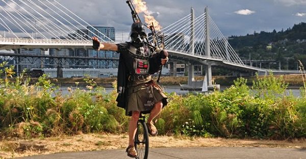 travelportland's tweet image. This you gotta see... The 12 Most Interesting People in #PDX: bit.ly/TPDXPeeps #PDXNOW #PDXzines