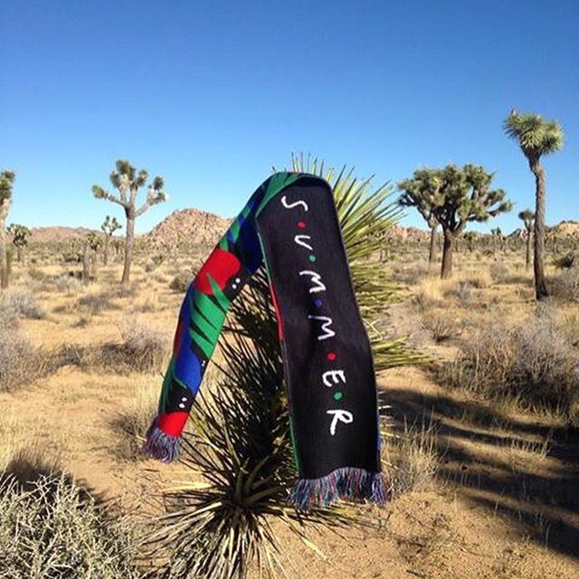 get your #endless #summer #scarf now bit.ly/1MuToOB 🌴 pic by <a href="/andykassier/">andykassier</a> ❤️