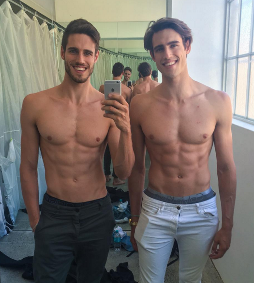 BuzzFeedOz's tweet photo. 21 Times Australian Men Made You So Damn Thirsty In 2015 https://t.co/aWGq2P9NmC @JennaGuillaume #BestOfOz2015 https://t.co/iWZxntLaPf