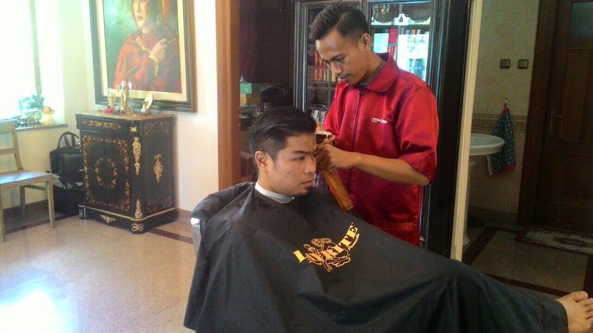 potramandbeyond's tweet photo. Bams haircut by @potramandbeyond lookin' sharp ey! cc @bams_1606 @bams_samsons https://t.co/NYTGxN2tXT