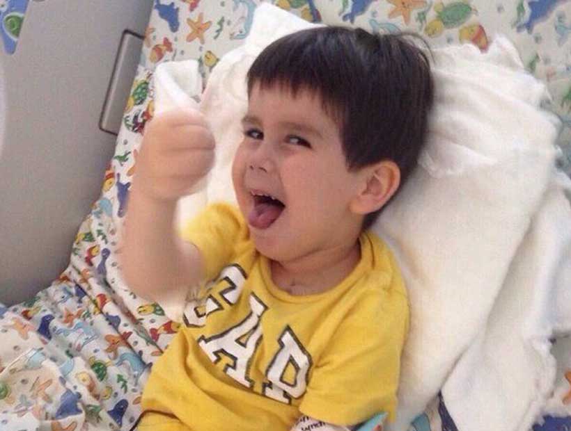 RendirseJamass's tweet photo. Isapre financió 40% d #CorazonArtificial d Leoncito;sus papis deben $ 2100 millones..Necesitan AYUDA @leonardofarkas https://t.co/1bbj9LWgHr