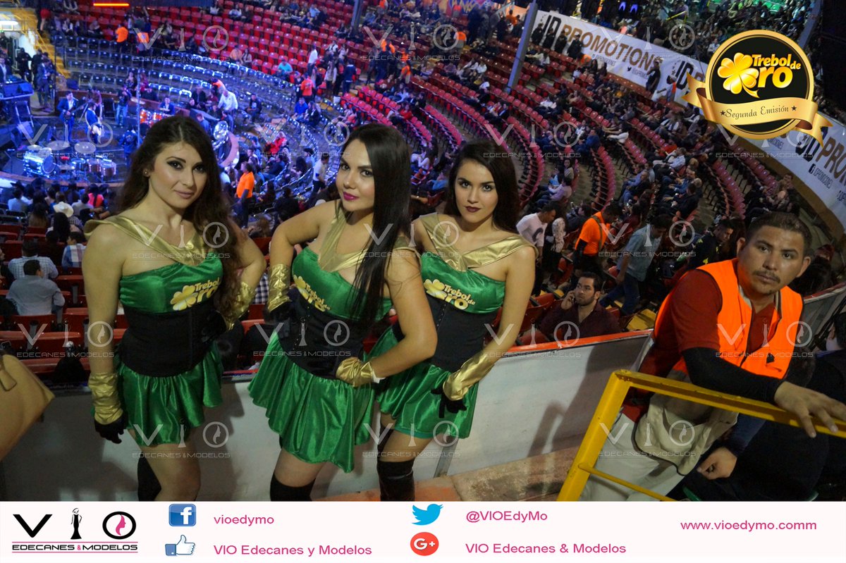 VIOEdyMo's tweet photo. En el #Palenque de #Culiacán las bellas #Edecanes de @VIOEdyMo y @TreboldeOromx https://t.co/X8snI9Y6AQ