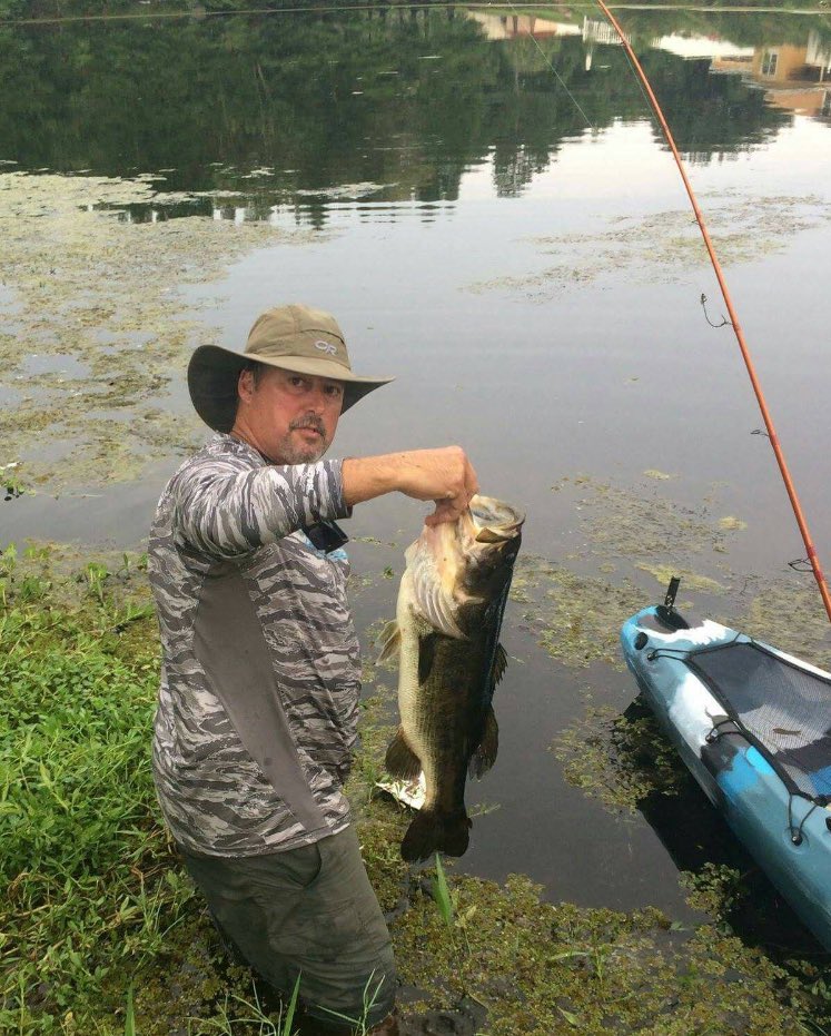 Carrotstix13's tweet photo. Julio Valdes with a tanker caught on his Carro Stix. #carrotstix https://t.co/HXNwRXaTcO