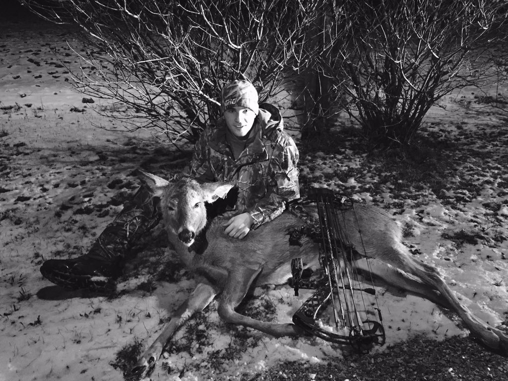 11vandy's tweet image. Finally got some blood on the ground with the Mathews #lateseason #doedown
