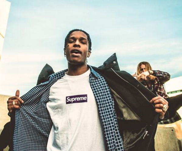 ASAPMOB's tweet photo. (Video) Samsung Level Music Lab with A$AP Rocky https://t.co/PNRFly9OQh https://t.co/zCsbKZKFDk