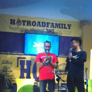 Ayah Roni tweet media