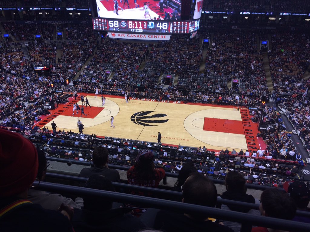 vpetezaa's tweet photo. His first game 🏀 https://t.co/jpr07J1viV