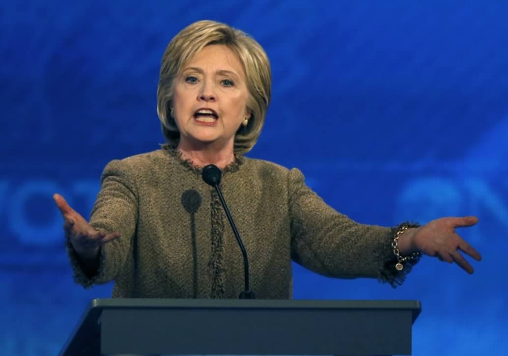 OximityMigrants's tweet photo. Hillary Clinton Is A Grandmother But She’s NotMyAbuela, Twitter Users Say https://t.co/zYHZITKCMp https://t.co/p6MGfc5t7r