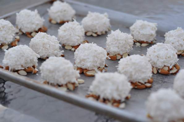 RecipesnFoodOFL's tweet photo. Almond Coconut Christmas Balls Recipe
https://t.co/58DdZ7aS7d
#dessert #christmasball #sweetrecipe #coconutballs https://t.co/risyeVHS8N