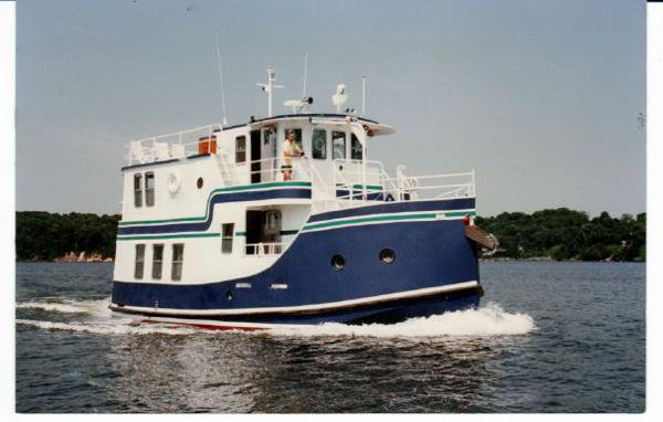 SleepAfloat's tweet image. Name the newest boat in our fleet to win a free night's stay aboard her in Boston this season!