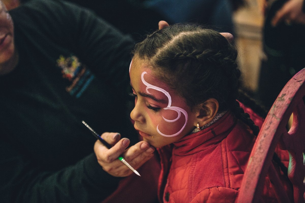 WintervilleLDN's tweet photo. There's face painting and Christmas card making in the Kids' Shack today! 11am-5pm You can visit Santa in there too! https://t.co/shoybODUuW