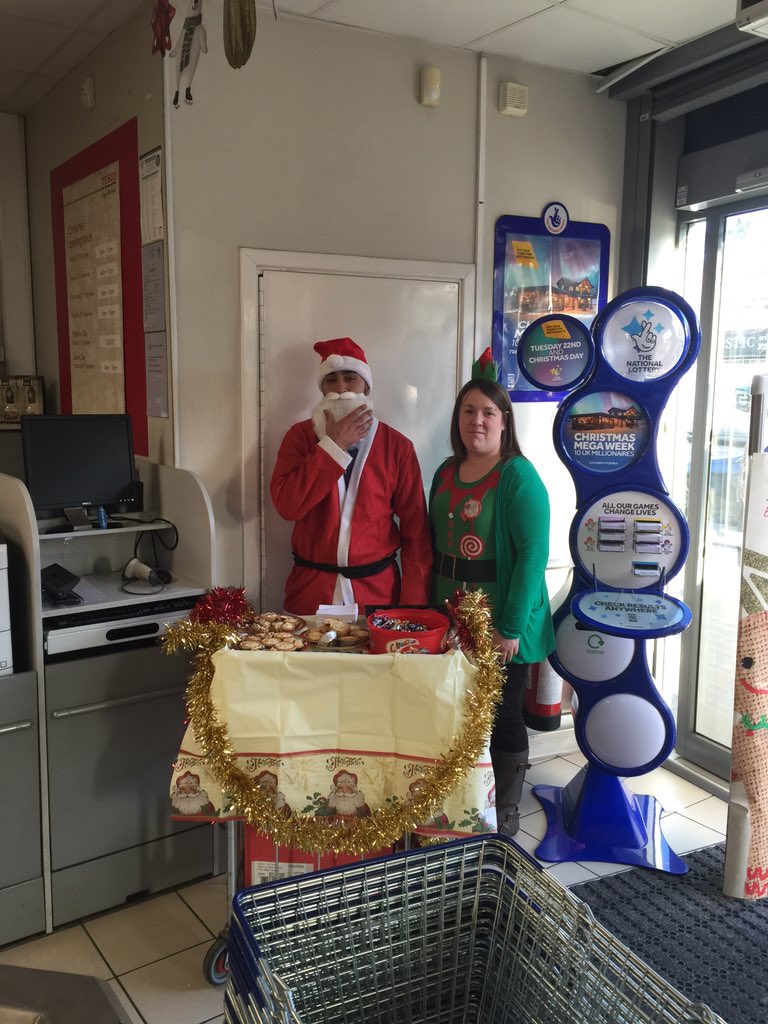 Santa &amp; his helper giving out treats for our customers! <a href="/SMurid/">Syahadah_18</a> <a href="/be_becki/">Beckie Berri</a> @Doyle123mac <a href="/NickDIsaac/">Nick Isaac</a> <a href="/willjhudson/">will hudson</a>