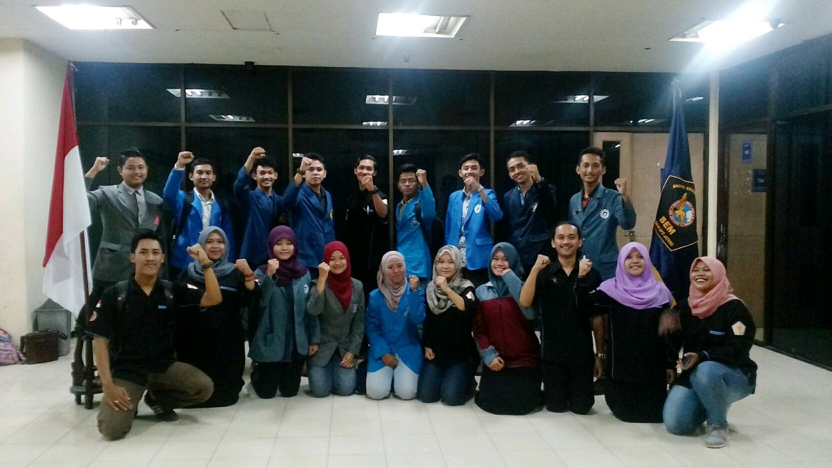 Forum Komunikasi BEM Semarang Raya di STIE Bank BPD Jateng. Selasa, 22 Desember 2015