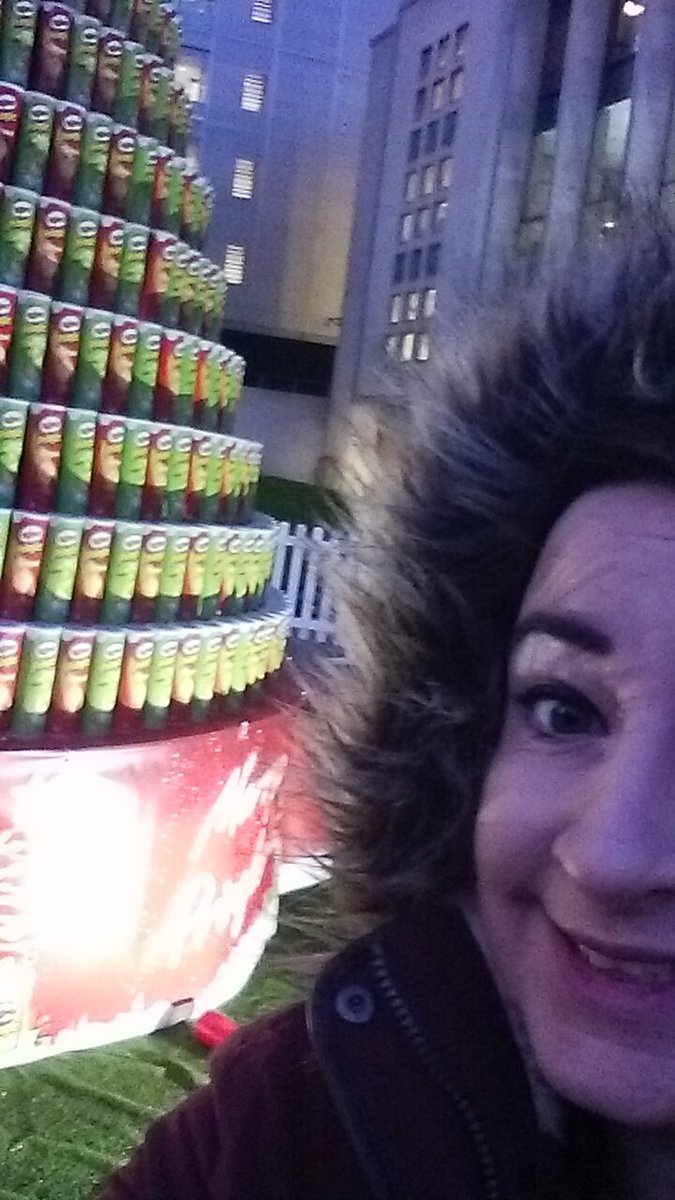 RachyPanda's tweet photo. #MerryPringlesTree! @Pringles_UK https://t.co/oVjfz1SvE8