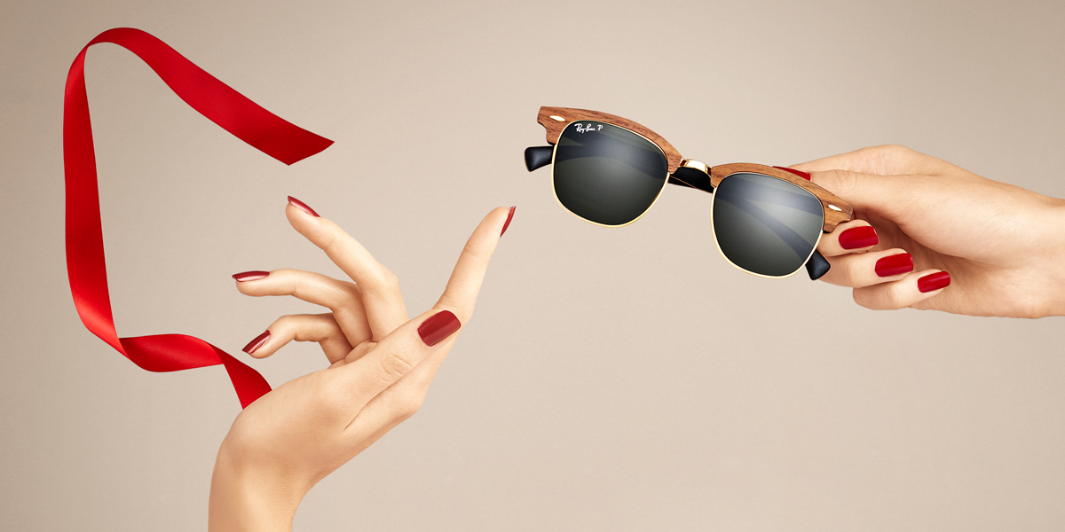SunglassHutSA's tweet photo. Because a girl with class deserves a gift to match. #CelebrateWithShades https://t.co/KvqB1UmYHV