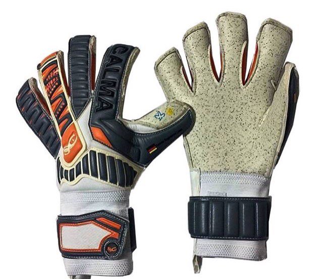 calma goalkeeper gloves