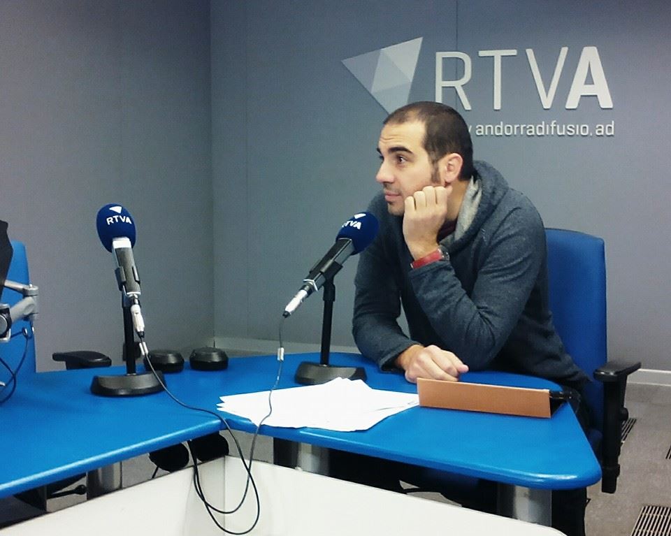 rtvandorra's tweet photo. .@yvanlara analitza l'escenari post #EC2015 a l'@araiaqui.Creu que té poc sentit fer-ne una lectura en clau nacional https://t.co/GSFBxIdDPS