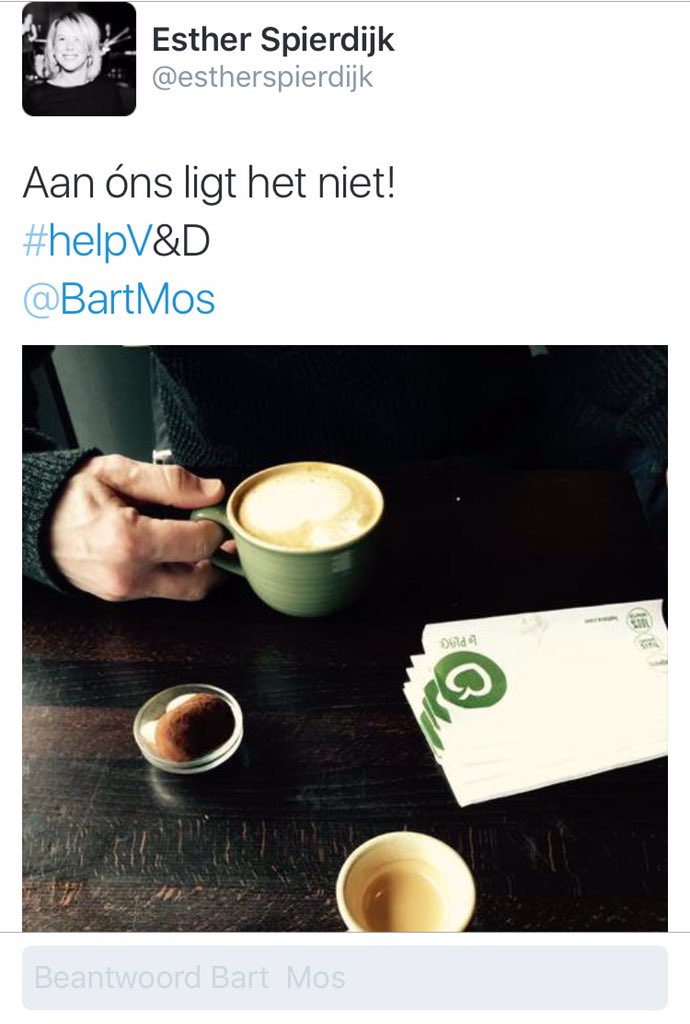 estherspierdijk's tweet photo. Hadden ze maar naar ons geluisterd @BartMos.
Op 20 februari 2015.
#V&D #helpV&D https://t.co/vukWgkmLBe