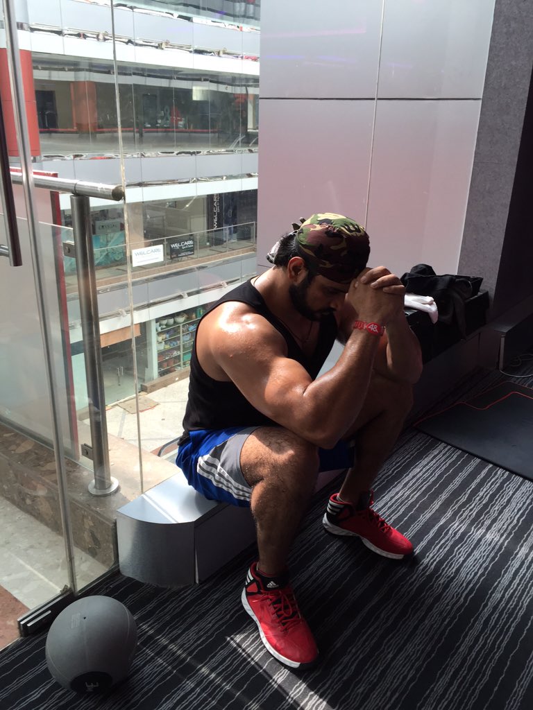 Thesauravgurjar's tweet photo. Hello friends h r u 😊😊😊 https://t.co/FRGitngM2H