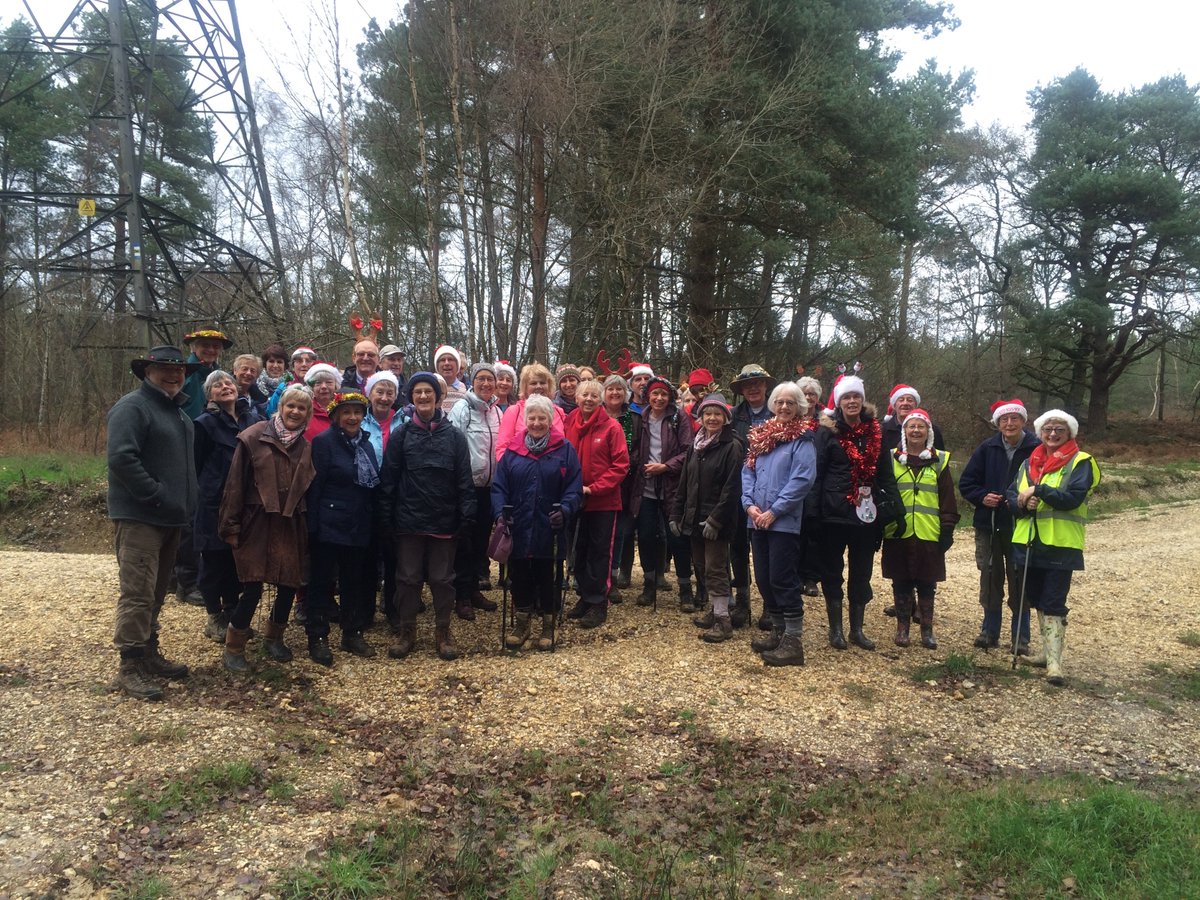 walkingWB's tweet image. Here are 43 festive walkers at Mortimer on their last walk before #Christmas #walking #FestiveSeason