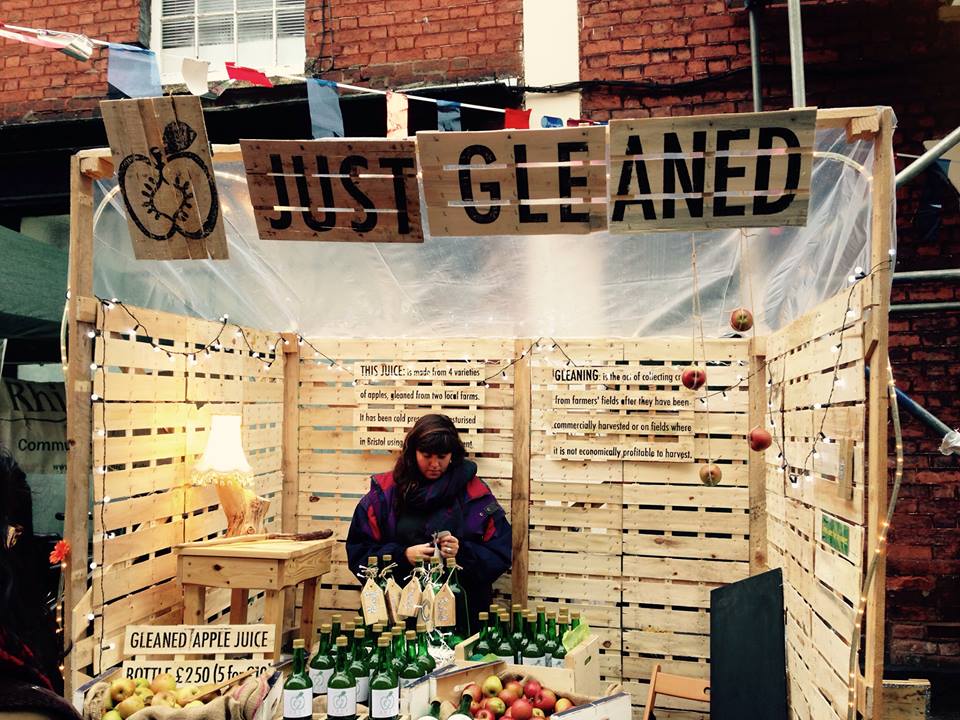 Just Gleaned market stall, hand picked,juiced,bottle&amp;built beauty! <a href="/HarbourMarket/">The Harbourside Market</a> <a href="/canopyandstars/">Canopy & Stars</a>  #deckthestalls