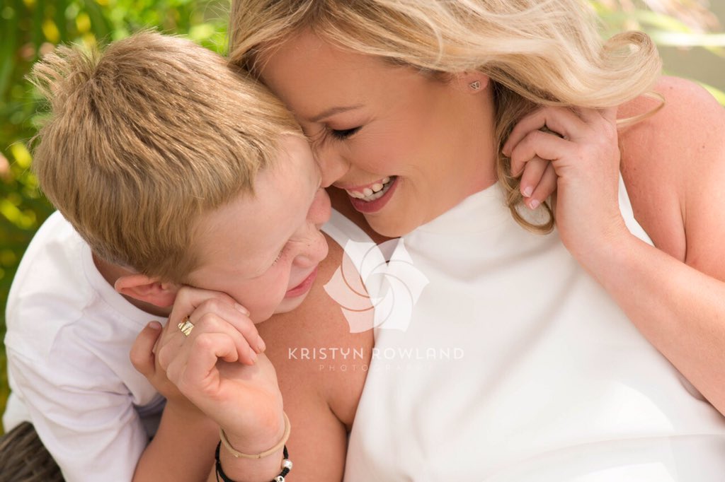Because family portraits are supposed to be fun!! #kristynrowlandphotography #portrait #family