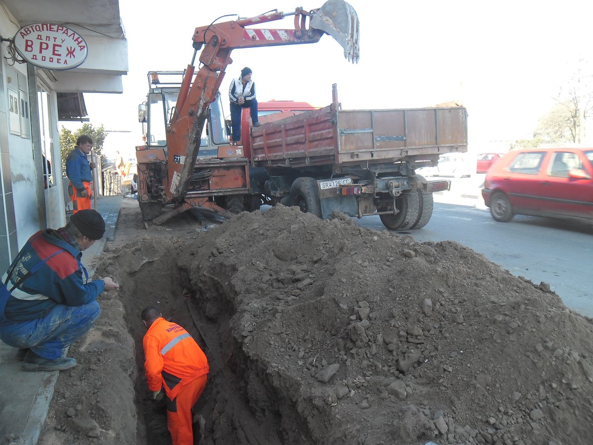 „Комуналец“ почна со реконструкција на водоводната мрежа на улицата „Климент Охридски“
strumica.gov.mk