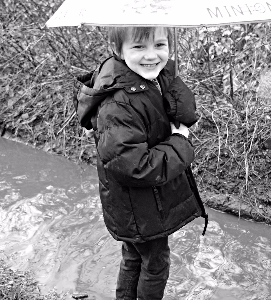 marycox96's tweet photo. We went on a muddy, messy, puddle country walk! #cutie #brothers https://t.co/pMd0FeQ8f9