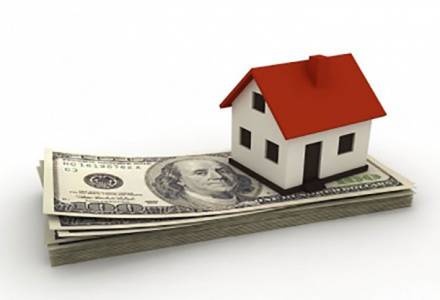 Bisnow's tweet photo. Fannie Mae: Lenders Will Keep Dropping Standards https://t.co/zBXEaAtvDs #cre #FannieMae #LendingPractices https://t.co/LSLrK394rJ